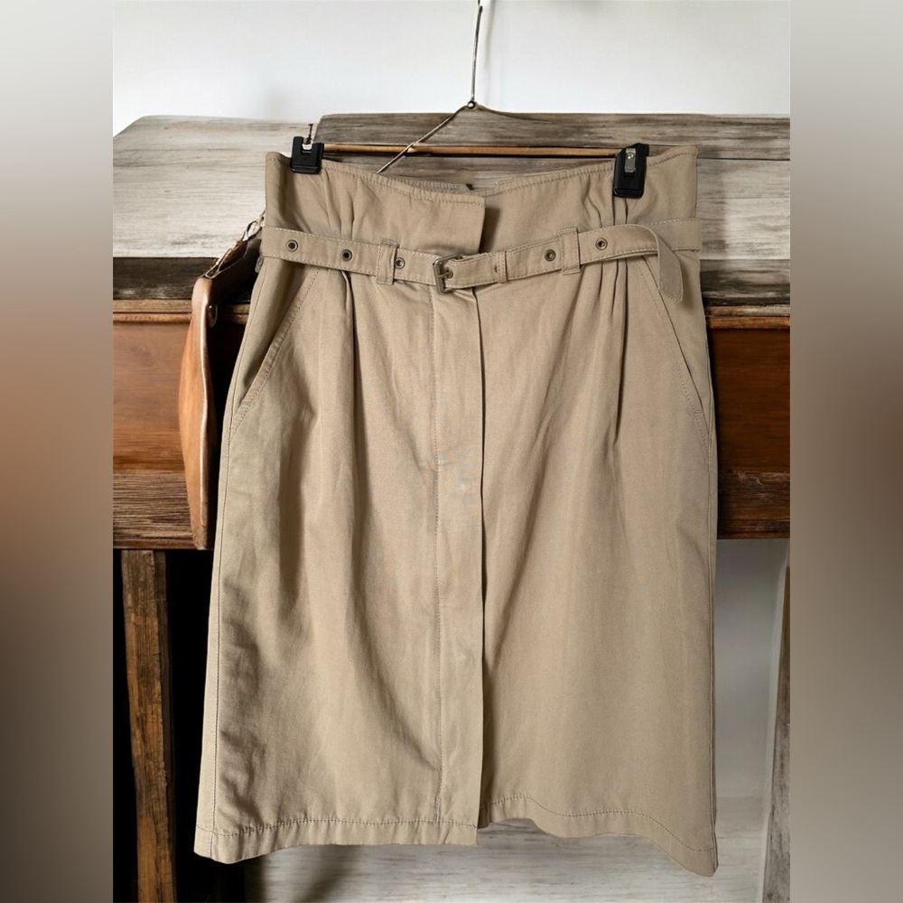 Weekend Max Mara tan denim Chino Skirt with pockets and belt